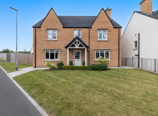 33 Ashgrove Walk, Comber, Newtownards, BT23 5PJ photo