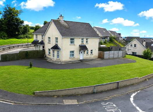 44 Carnwood, Lisnaskea, BT92 0LF photo