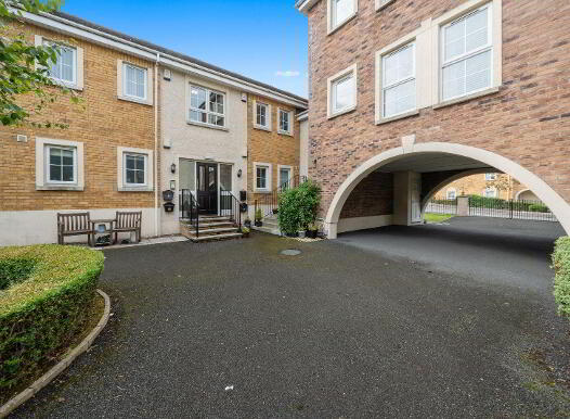 7 Lineybrook Court, Bangor, BT19 7EB photo