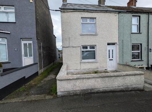 43 Upper Waterloo Road, Larne, BT40 1HD photo