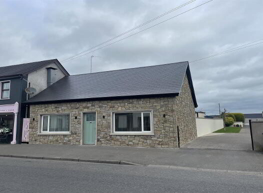 58 Main Street, Augher, BT77 0BG photo