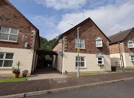 27 Lower Rogan Manor, Newtownabbey, BT36 4BE photo