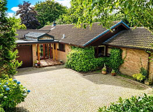 5 Heathfield, Culmore Road, Derry-Londonderry, BT48 8JD photo