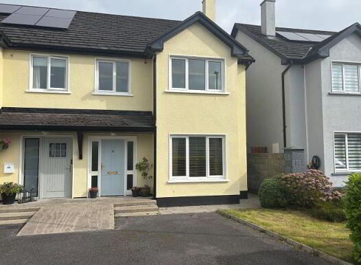 18 Rathcluain, Kiltimagh, F12V883 photo