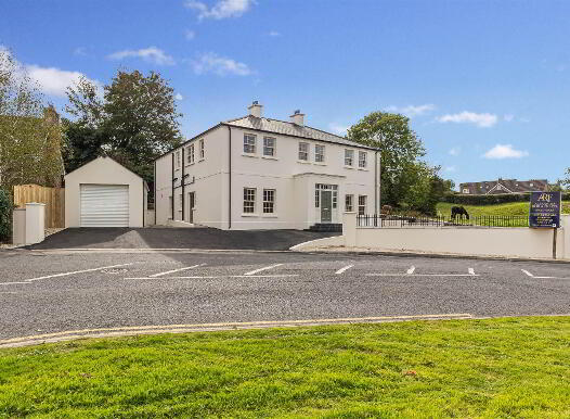 22 Lisburn Road, Saintfield, BT24 7AL photo
