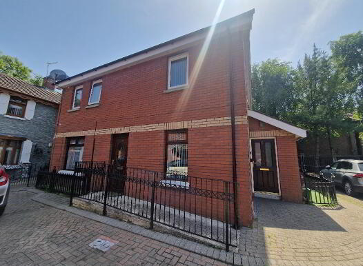 5 Brookville Court, Antrim Road, Belfast, BT14 6EX photo
