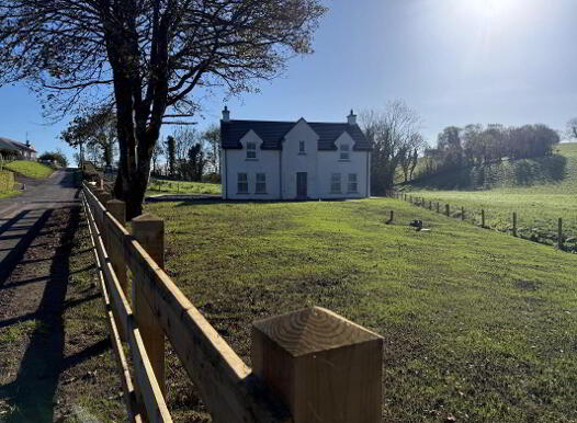 126 St. Dympnas Road, Dromore, Omagh, BT78 3DJ photo