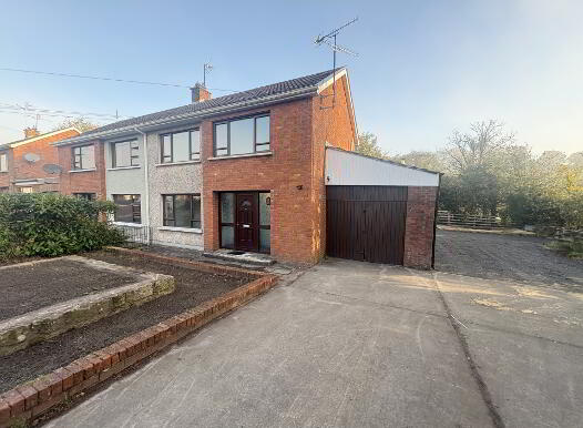 72 Dalriada Park, Dungannon, BT70 1QP photo