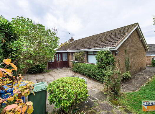 5 Prospect Park, Lisburn, BT28 3HR photo