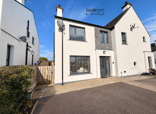 17 Tullyardan Square, Culmore, Derry, BT48 8GT photo