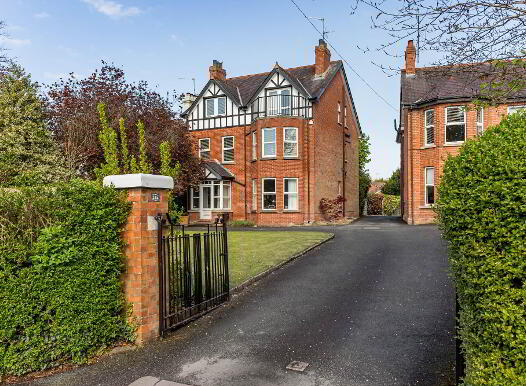 24a Clonevin Park, Lisburn, BT28 3BL photo