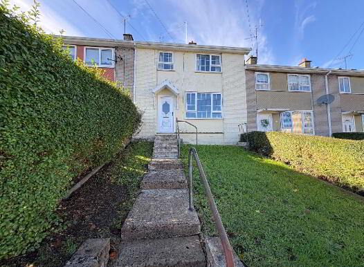 Excellent Three Bedroom Terrace House, 19 Strule Park, Omagh, BT78 5HN photo