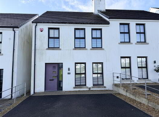 12a Cumber View, Claudy, L'Derry, BT47 4FG photo
