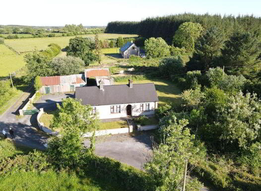 Logalisheen, Ballindine, Irishtown, F12CT86 photo