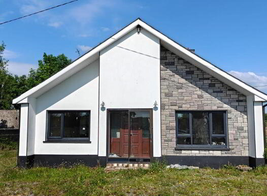 Monagormley, Glenamaddy, Glenamaddy, H53P206 photo