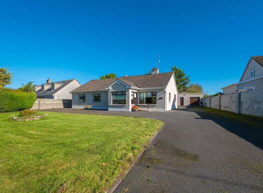Cotswold, Moyne, E41N597 photo