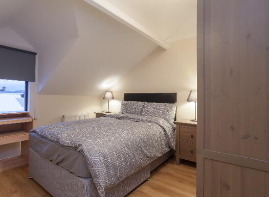 Room 4, 21 Willowbank Gardens, North Belfast, Belfast, BT15 5AH photo