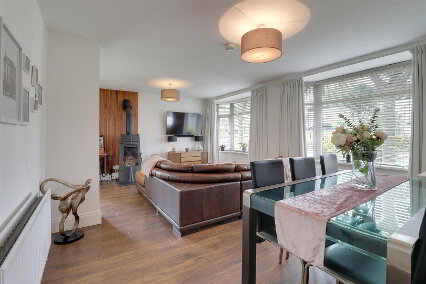 Lounge/diner