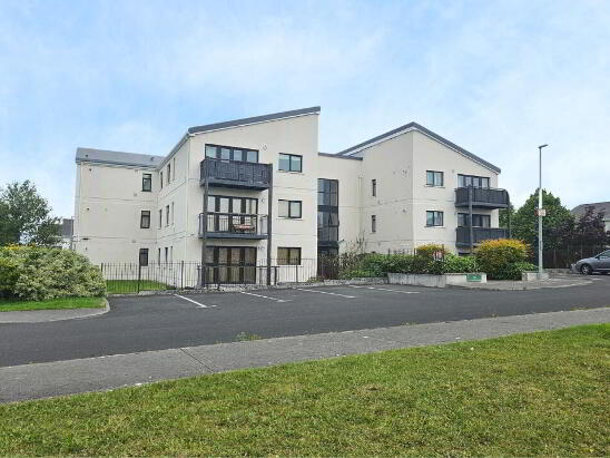 Photo 1 of 1 Montery Pine, River Village, Monksland, Athlone