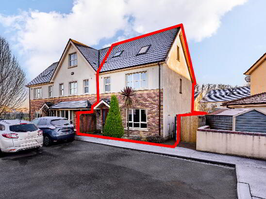 Photo 1 of 10 Butterstream Manor, Trim