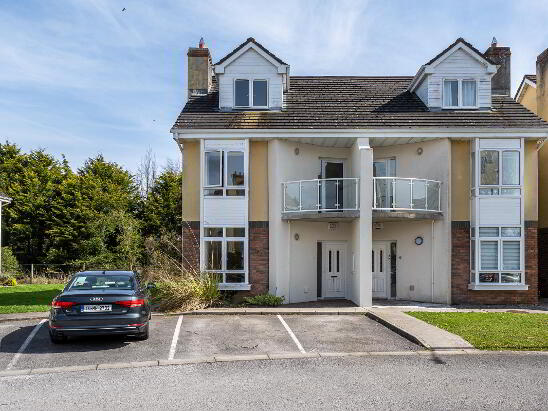 Photo 1 of 5 Warren Grove, Ard Ri, Golden Island, Athlone