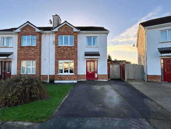 Photo 1 of 84 Glenoaks Close, Clonmel