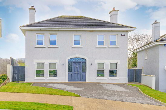 Photo 1 of 28 Hillcrest Manor, Newport