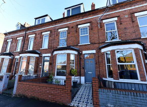 90 Templemore Avenue