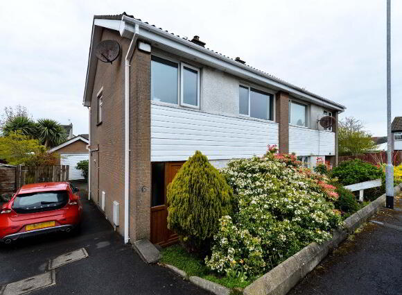 6 Benford Park