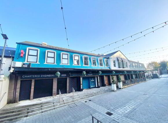 The Aviary Bar, 3 Old Market Place