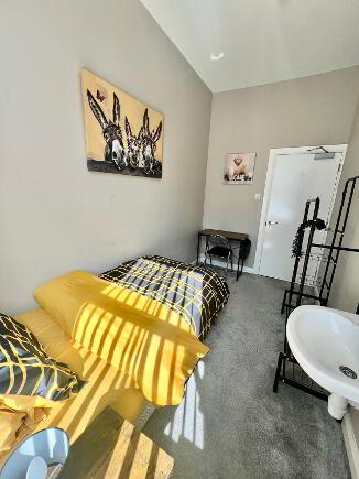 Photo 1 of 22 University Street, Room 1, All Bills Included, Belfast