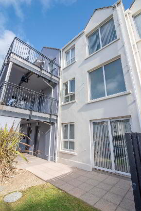 Photo 1 of 26 Old Castle Court, Portrush