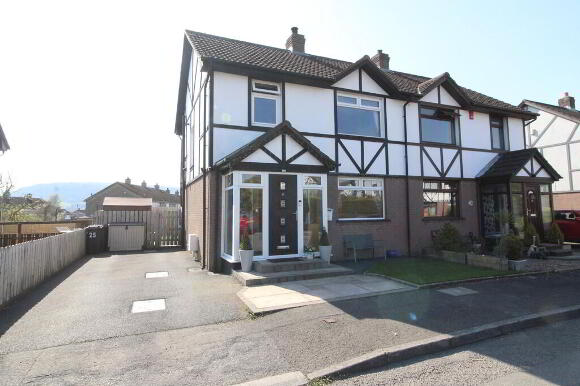 Photo 1 of 25 Hampton Court, Newtownabbey
