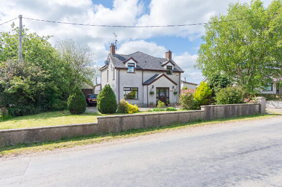 Photo 1 of Country Cottage Sitting On Spacious Gardens, 37 Halfpennygate Road, Broo...Moira