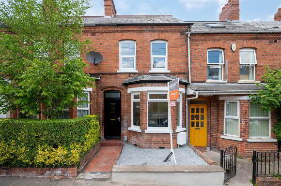 Photo 1 of 6 Sandhurst Drive, Belfast