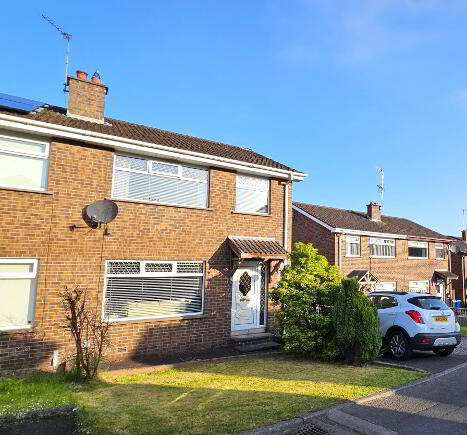 Photo 1 of 25 Fountain Lane, Antrim