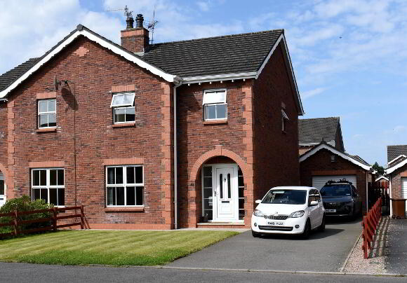 Photo 1 of 27 Lockvale Manor, Aghalee