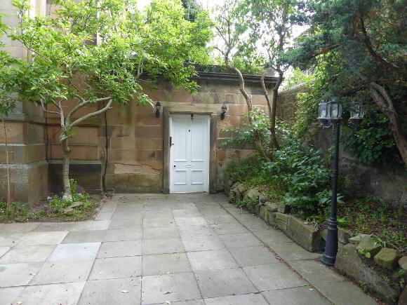 Photo 1 of 17a Merchiston Avenue, Merchiston, Edinburgh