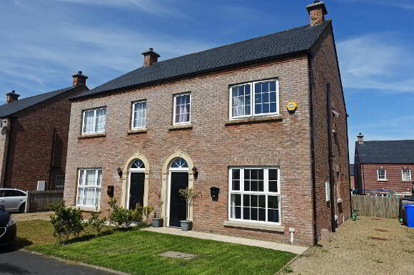 Photo 1 of 35 Cherrymount Green, Enniskillen