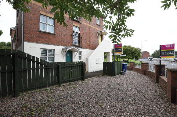 Photo 1 of 4 Rockfield Court, Magheralin