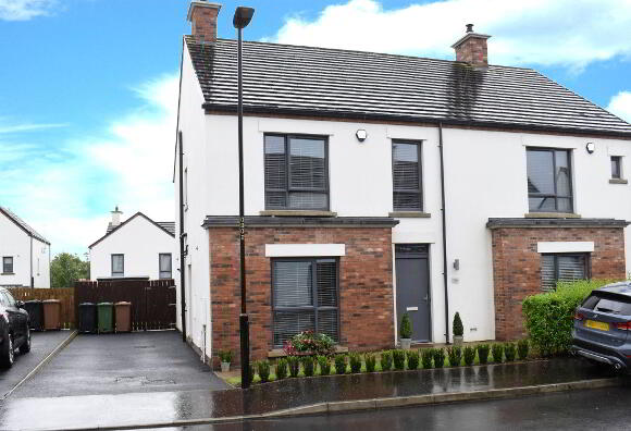 Photo 1 of 136 The Hollows, Lurgan