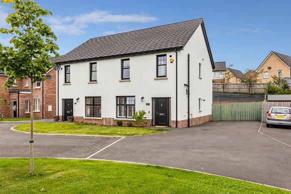 Photo 1 of 16 Sir Richard Wallace Crescent, Lisburn
