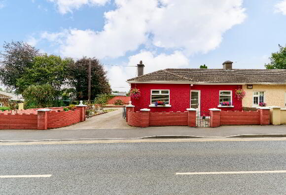 Photo 1 of 13 Summerhill Road, Trim