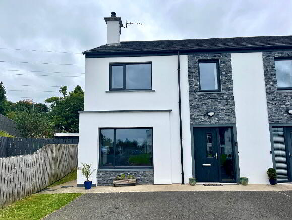 Photo 1 of 15 Tullyardan Square, Culmore, Derry