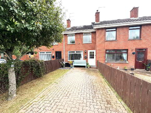 Photo 1 of 22 Dunluskin Gardens, Carrickfergus