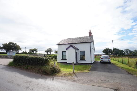 Photo 1 of 23 Halfpenny Gate Road, Moira