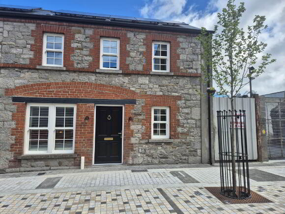 Photo 1 of 2 Old Cornmarket, Navan