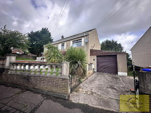 Photo 1 of 13 New Barnsley Park, Belfast