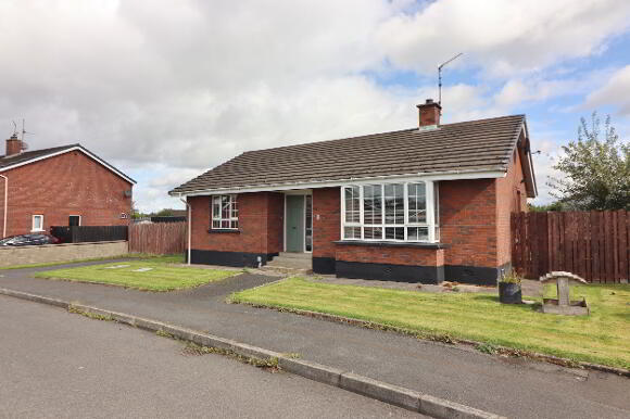 Photo 1 of 8 Allengrove, Lurgan