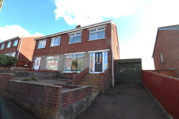 Photo 1 of 15 Burnthill Gardens, Newtownabbey